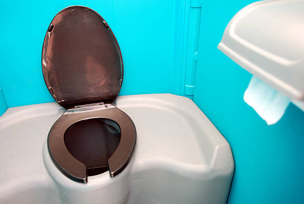 Best Portable restroom trailer rental  in Los Molinos, CA